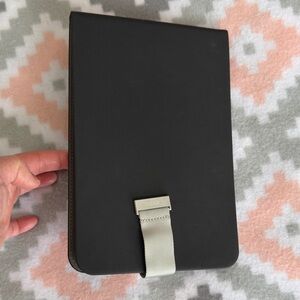 Nook Black Tablet Cover with Light silver magnetic closure Strap